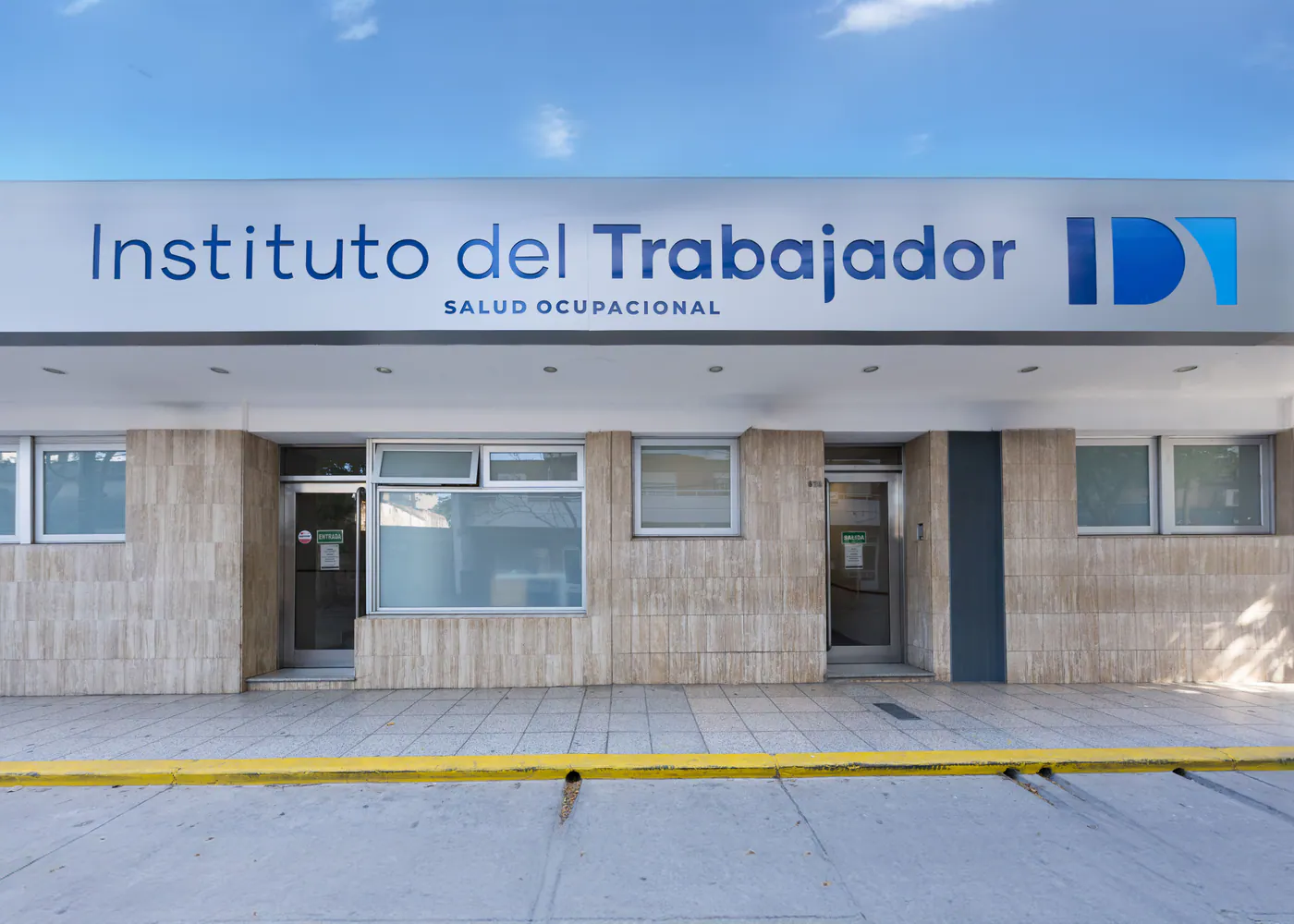 Fachada de la sede Zárate